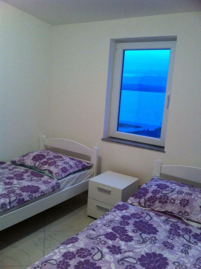 Apartmani Darija Vir Ngoại thất bức ảnh