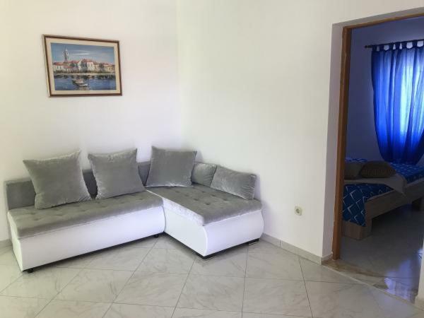 Apartmani Darija Vir Ngoại thất bức ảnh